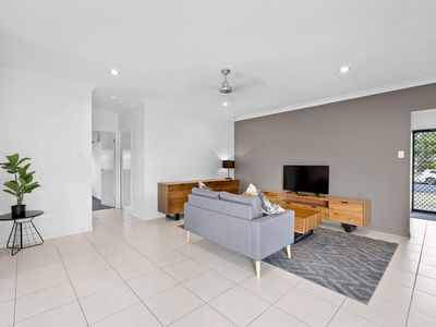 2 Seafarer Court, Blacks Beach