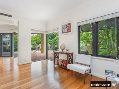 1 / 50 Trafalgar Road, East Perth