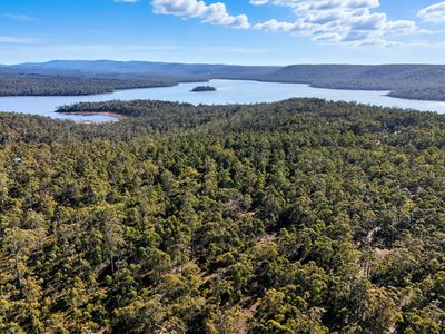 123 Lake View Road, Lake Leake