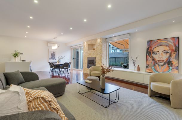 2 / 158 Spencer Street, Essendon