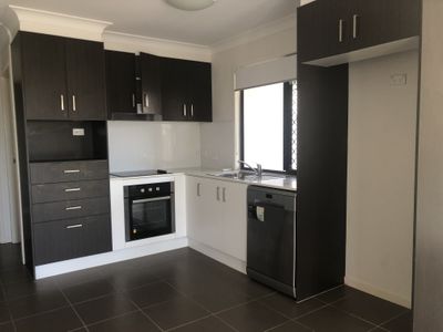 2 / 32 Melville Drive , Brassall
