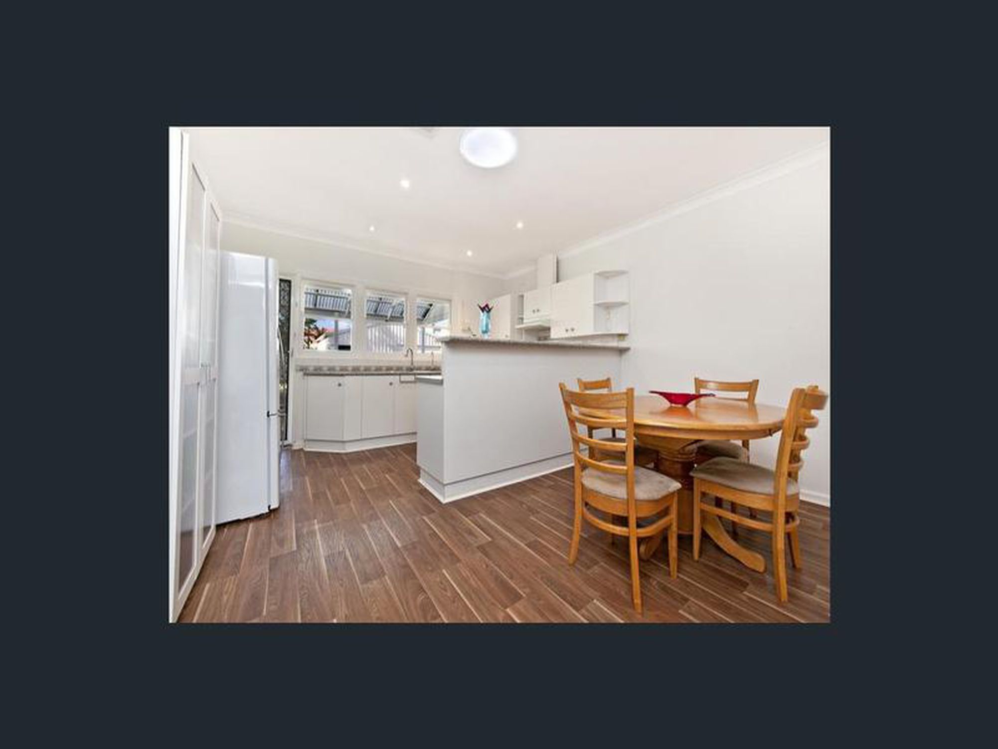 12 Redwood, Rostrevor
