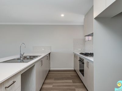 5 / 6 Merion Court, Yanchep