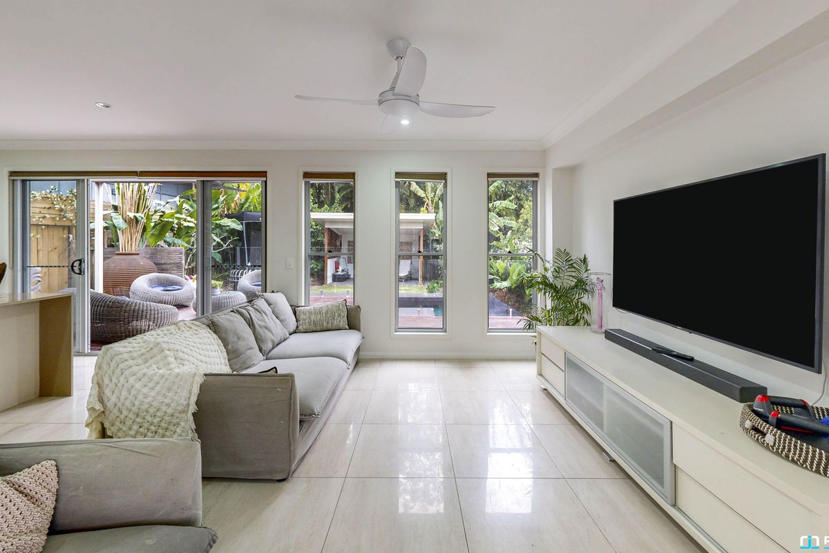 25 Myles Street, Tewantin