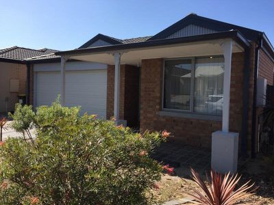 40 Pioneer Drive, Deer Park