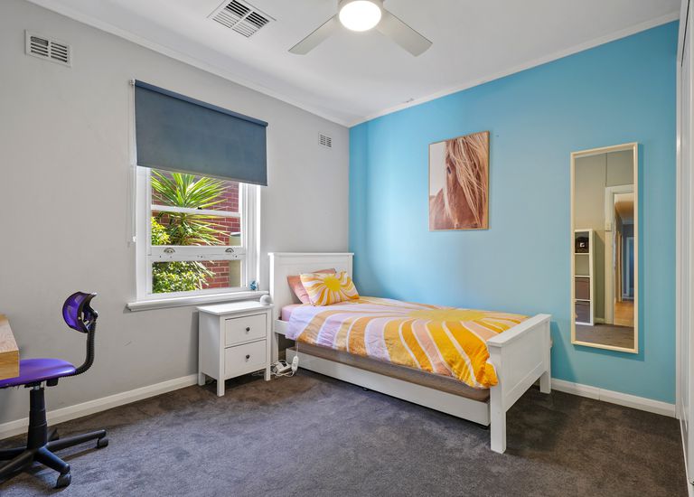 27 Malurus Avenue, Lockleys