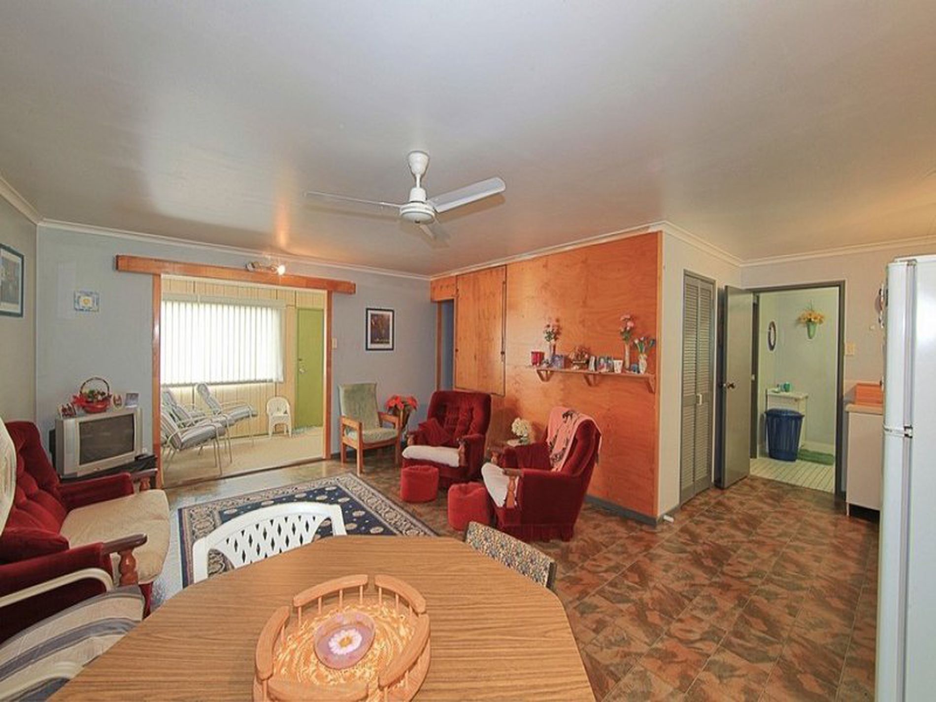 42 First Avenue, Woodgate