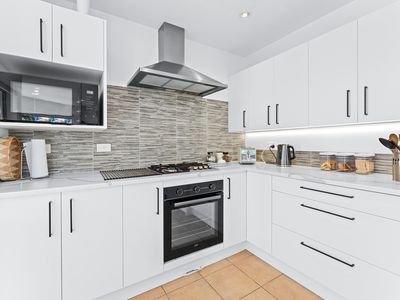 10A Scarboro Terrace, Murrays Bay