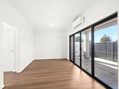 1 Wooroo Street, Albion Park Rail