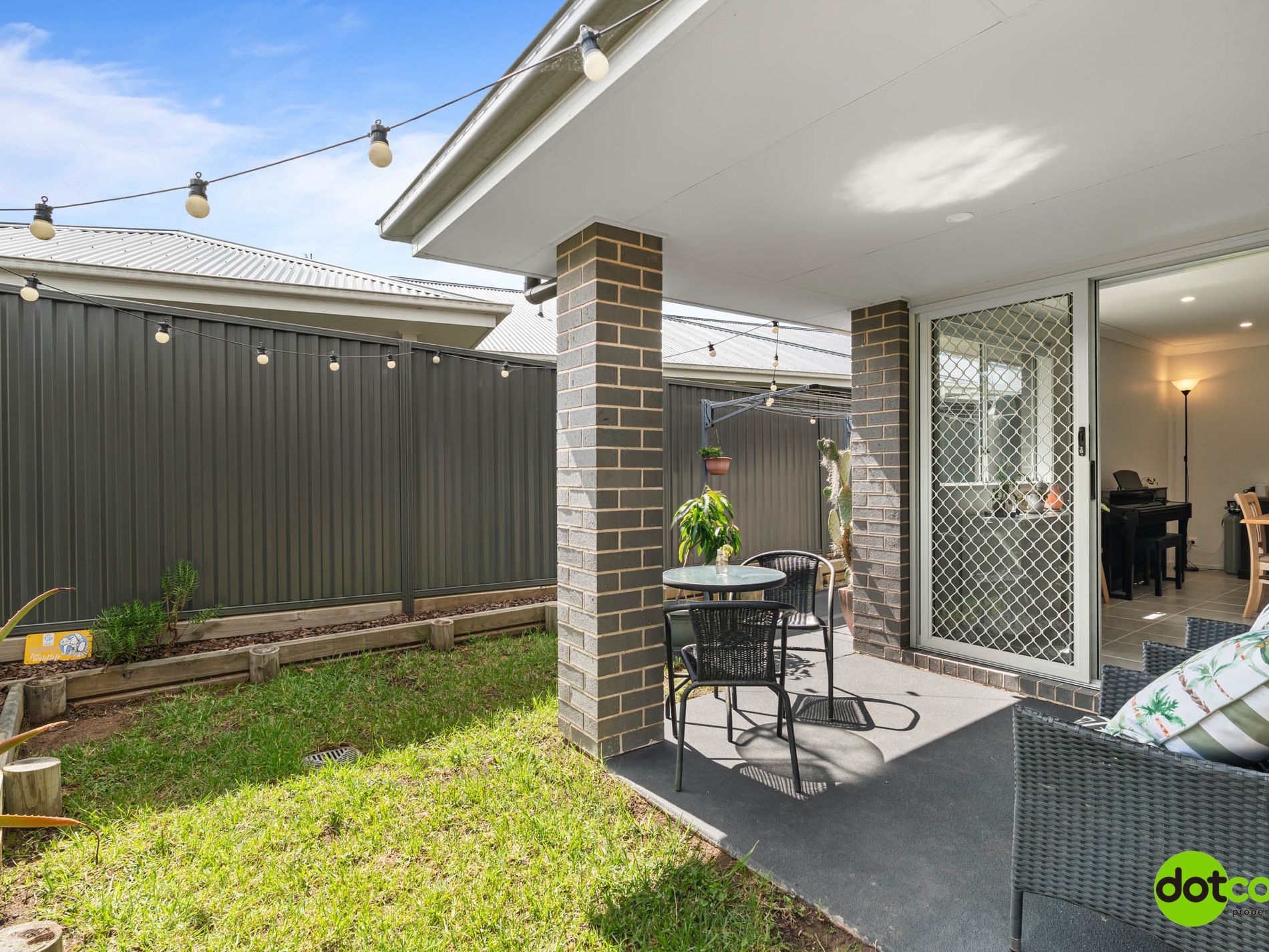 4 Cadogan Crescent, Woongarrah