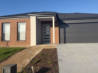 28 Rhea Drive, Leopold