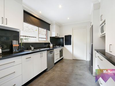 4 Ti-Tree Grove, Mornington