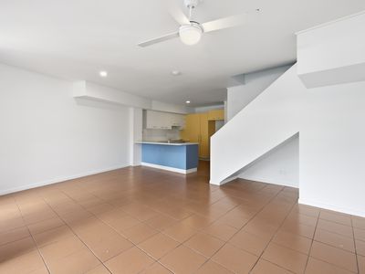 2 / 19 Pangarinda Place, Mooloolaba