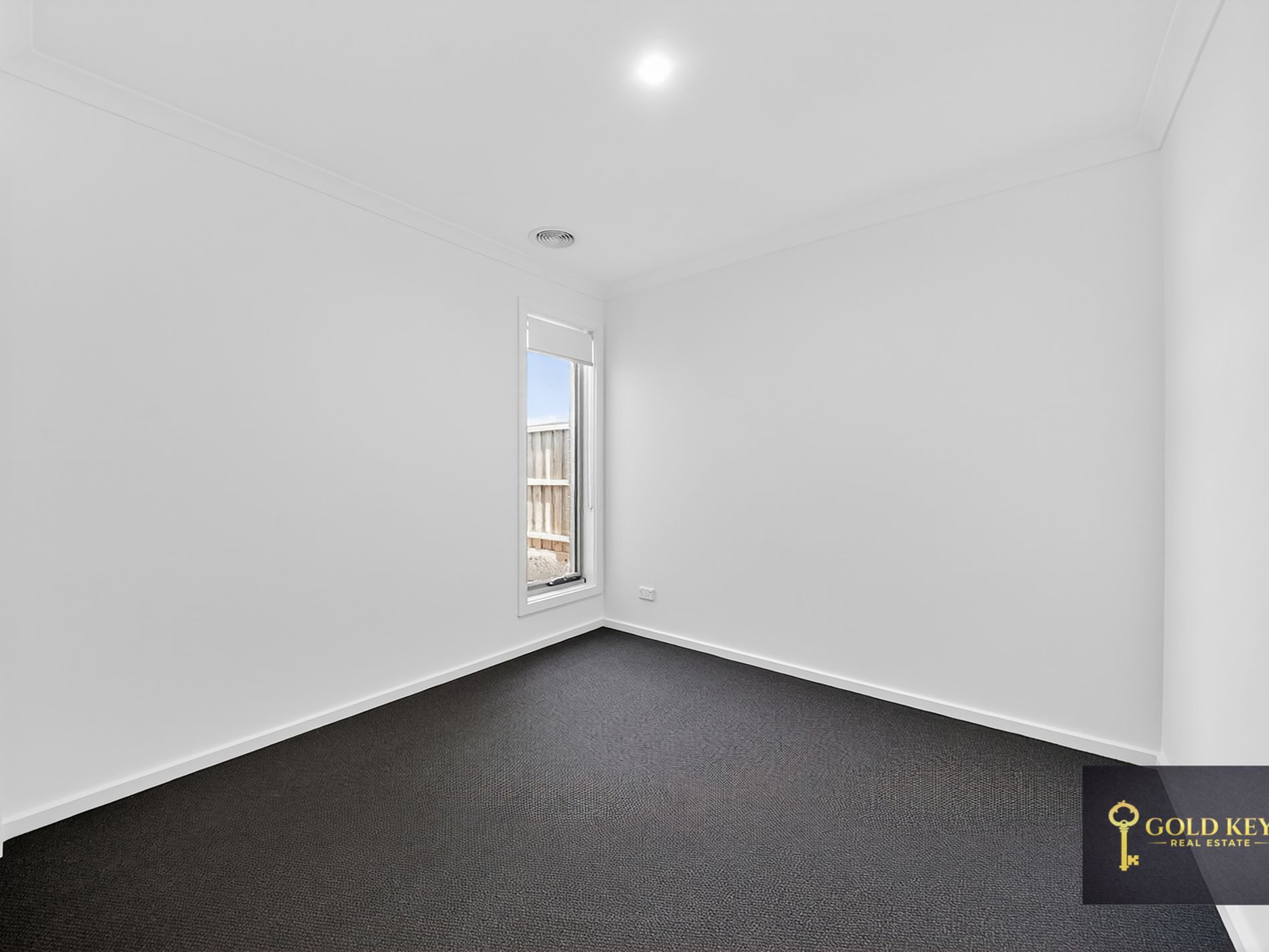27 Comb Street, Manor Lakes