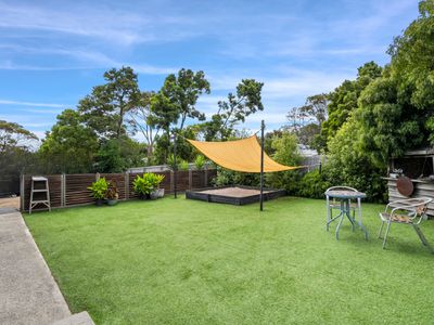 8 Provence Drive, Carlton