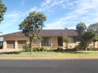 2 Keane Avenue, Dubbo