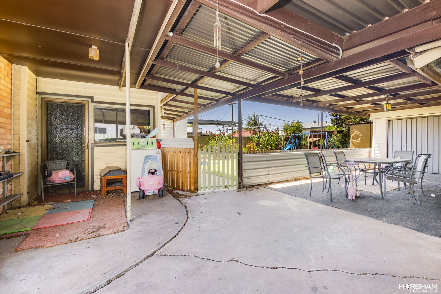 16  Gertrude St, Horsham