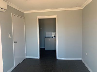 8 / 37 Steel Loop, Wedgefield