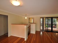 3 / 9 Pamela Place, Kenmore Hills
