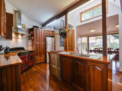 11 Bourke Street, Piccadilly