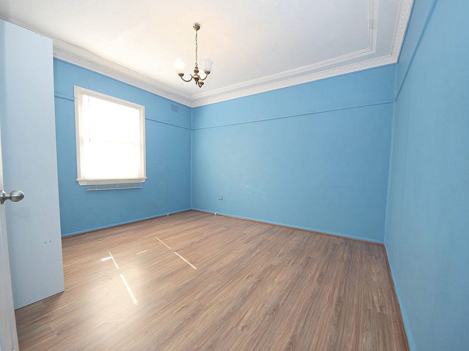 235 Henry Lawson Drive, Georges Hall