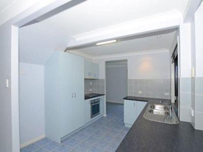 2 / 600 The Esplanade, Urangan