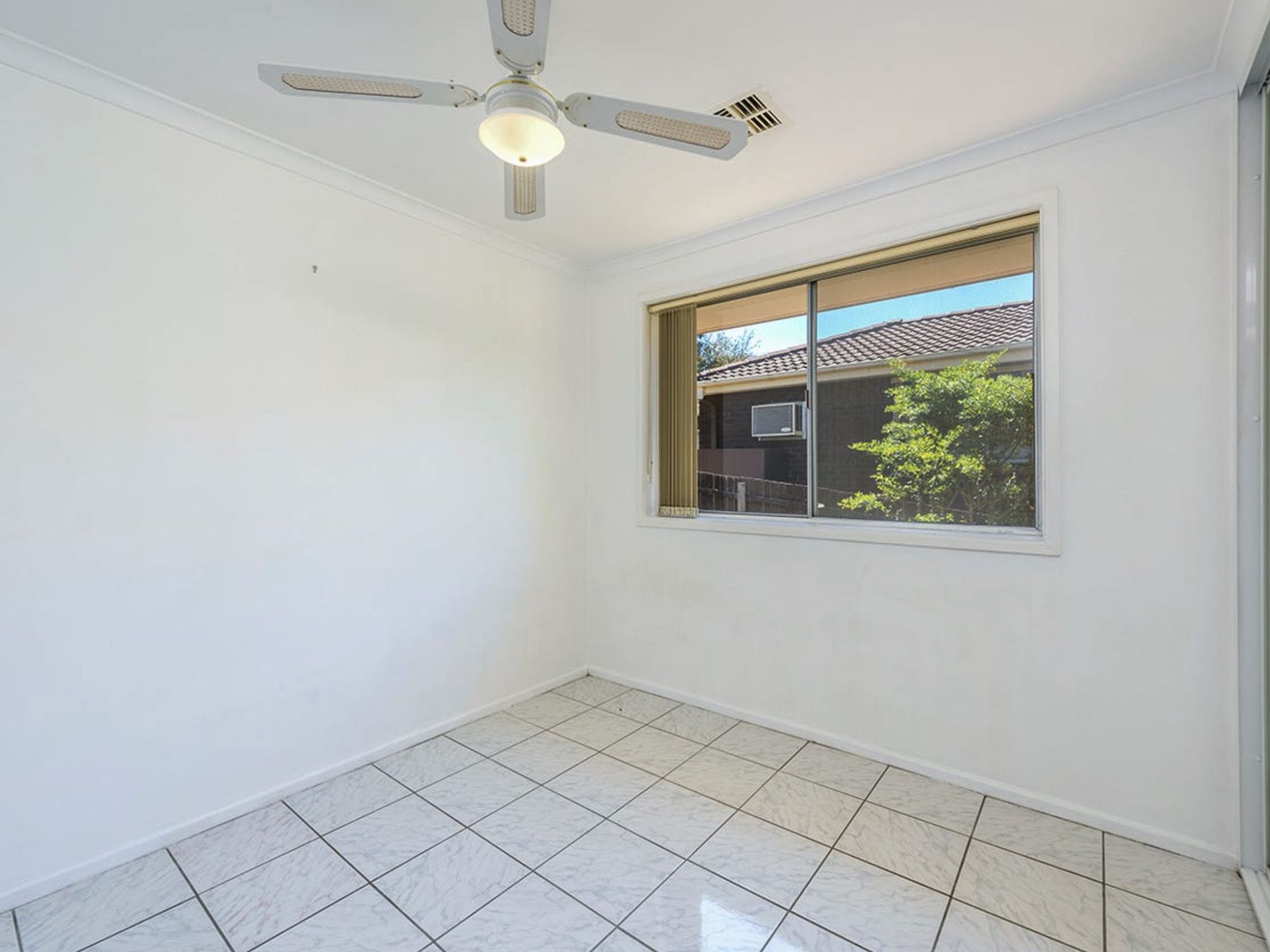 25 Early Street, Crestwood