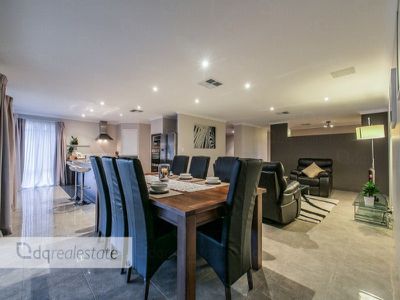 18 Liriope Parkway, Sinagra