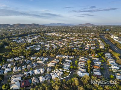 21-23 Warbler Crescent, Douglas