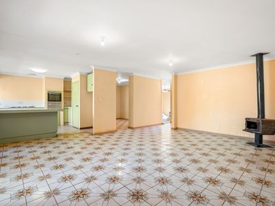 34 RICKETTS COURT, Rockingham