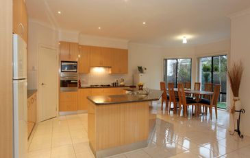 2 Sherbrooke Court, Narre Warren South