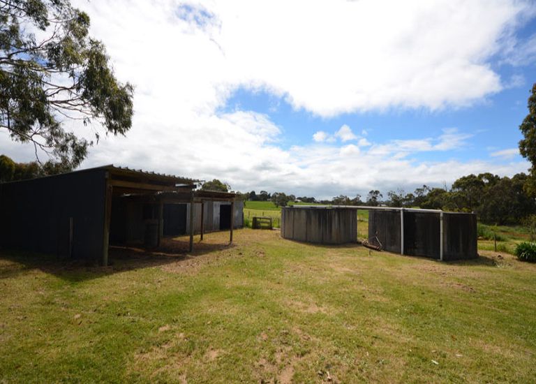 32 Nashs Road, Portland