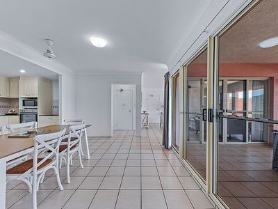 11 / 18 Golden Orchid Drive, Airlie Beach