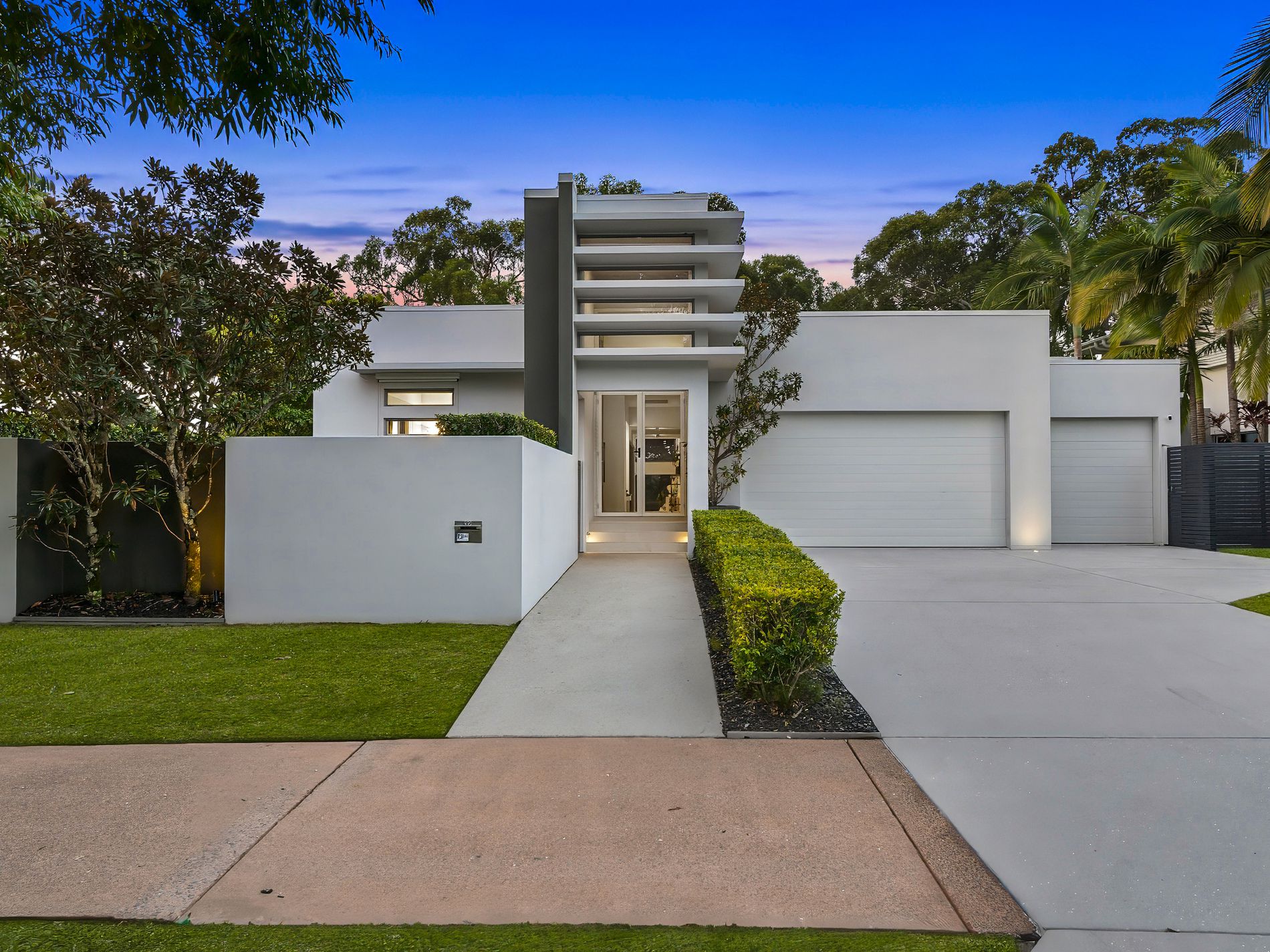 32 LAKESIDE DRIVE, Peregian Springs