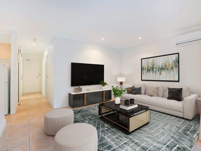 215 / 305-341 Coral Coast Drive, Palm Cove