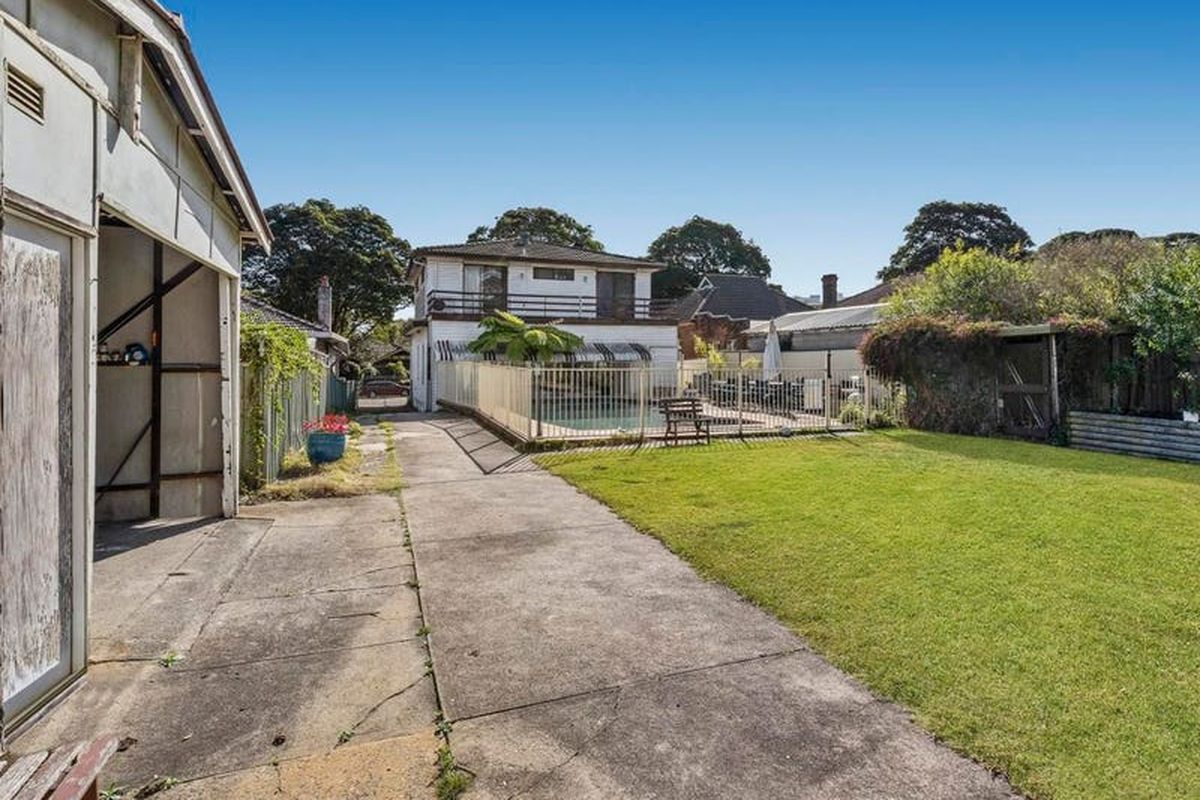 21 Manson Road, Strathfield