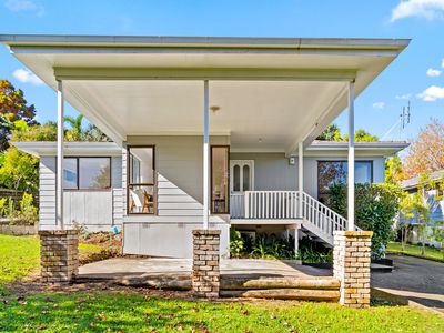 56 Pemberton Avenue, Bayview