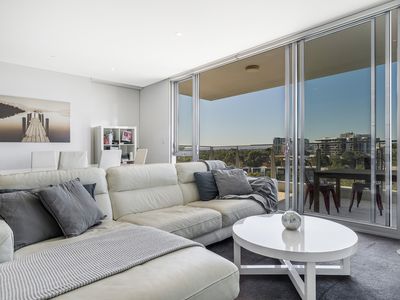 805 / 19 THE CIRCUS, Burswood