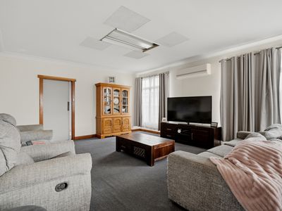 291-293 Hobart Road, Youngtown