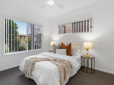 15 Santiago Crescent, Spring Mountain