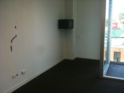 L 3 / 39  Queen St, Auburn