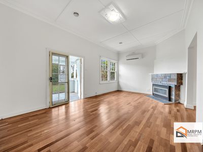 53 Nicholson Street, Bentleigh