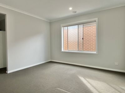 25 Cloudburst Avenue, Wyndham Vale