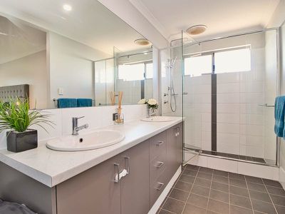42 Lionel Parade , Baldivis