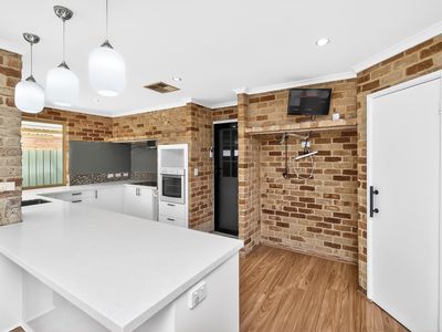 20 Northmore Crescent, Winthrop