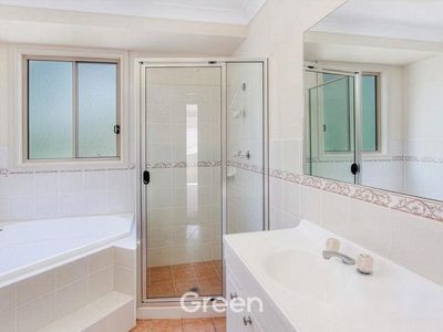 1 / 36 Mobbs Ln, Epping