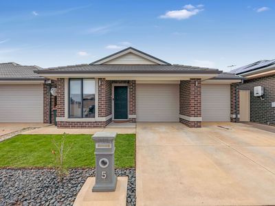 5 Catalonia Avenue, Munno Para West