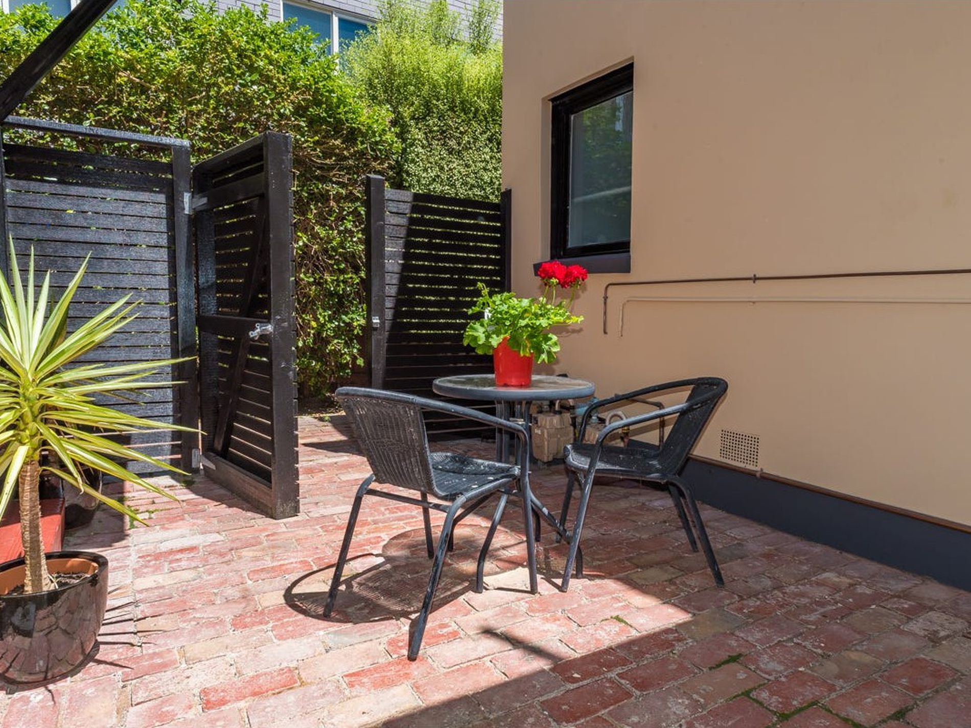 2/107 Westbury Street, Balaclava