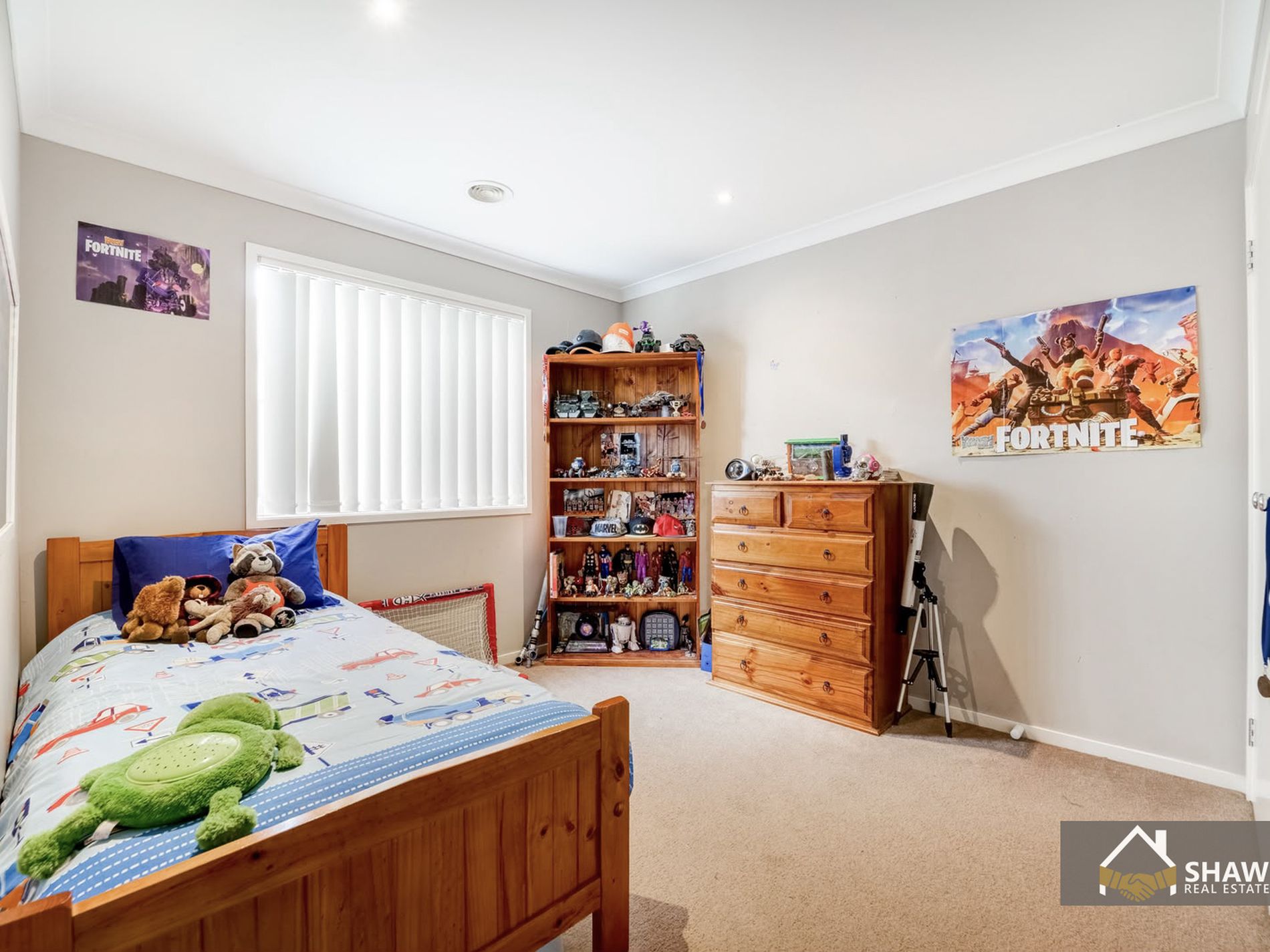 6 Field Street, Manor Lakes