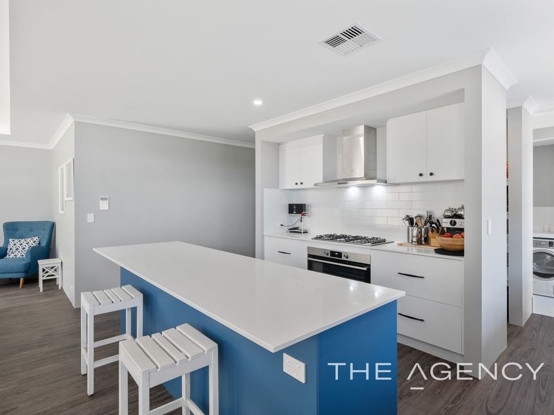 21 Rakitno Close, Lake Coogee